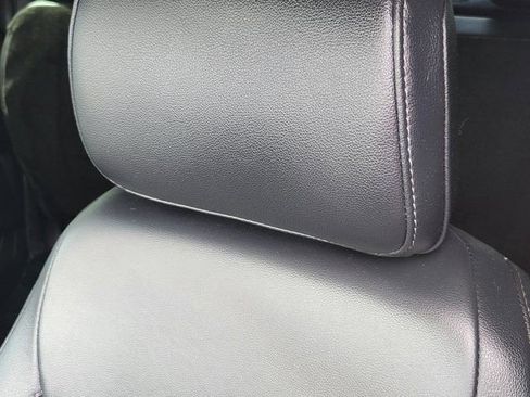 Used 2023 Ford F150 Lariat image 24