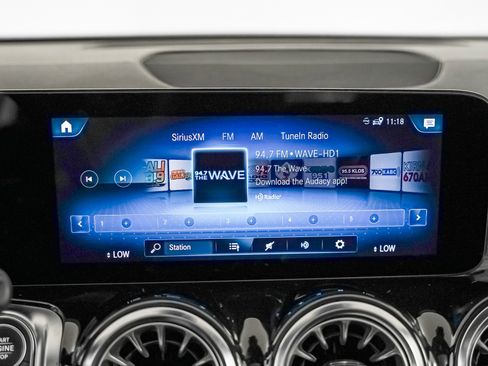 Certified 2023 Mercedes-Benz GLB 250 4MATIC image 21