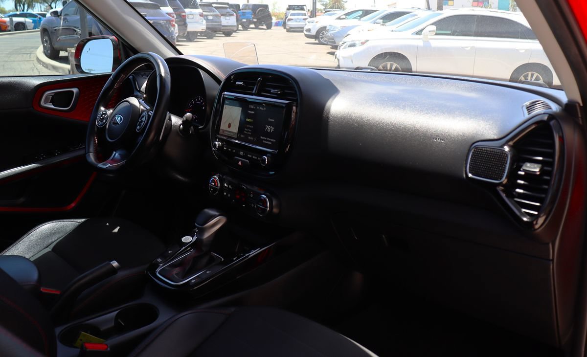 Used 2021 Kia Soul Turbo FWD image 35