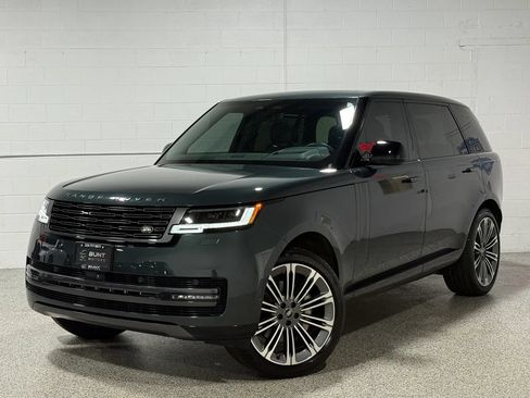 Used 2024 Land Rover Range Rover Long Wheelbase SE AWD/4WD image 2