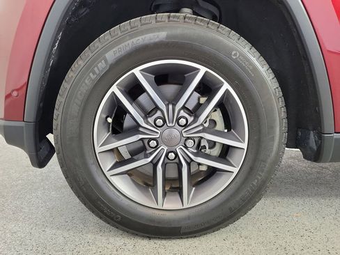 Used 2020 Jeep Grand Cherokee Limited w/ Luxury Group II RWD image 9