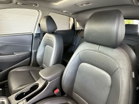 Used 2022 Hyundai Kona Limited FWD image 14