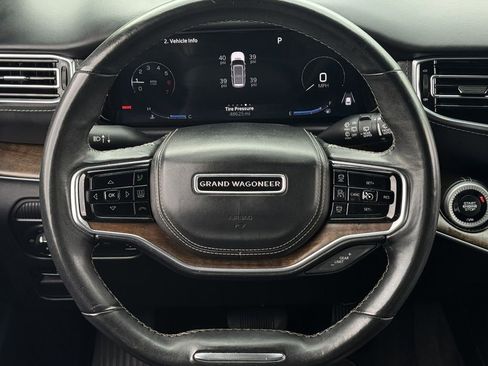Used 2023 Jeep Grand Wagoneer Series II image 14