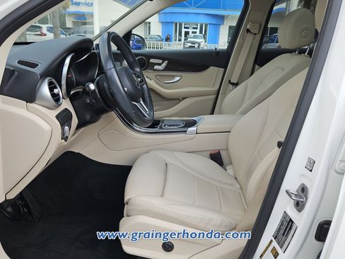 Used 2022 Mercedes-Benz GLC 300 GLC 300 image 10