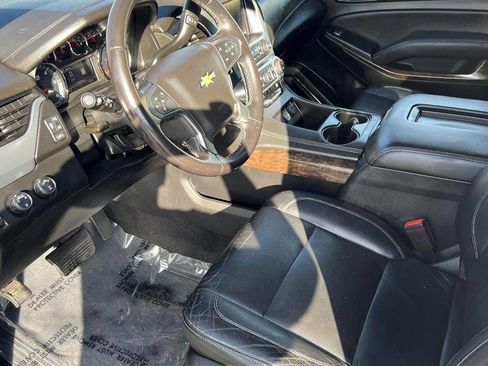 Used 2020 Chevrolet Suburban LT image 13