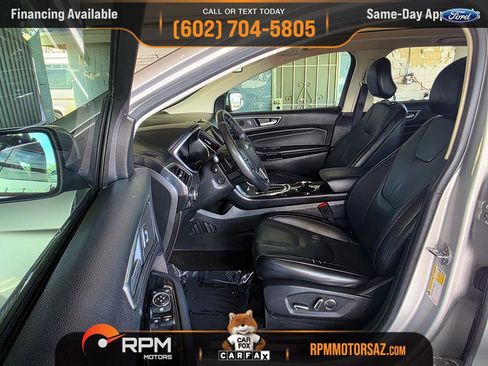 Used 2018 Ford Edge Titanium w/ Equipment Group 301A FWD image 10