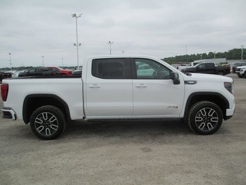 New 2026 GMC Sierra 1500 AT4 w/ AT4 Premium Package AWD/4WD image 3