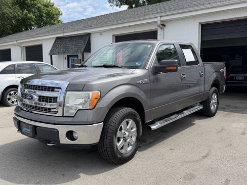 Used 2013 Ford F150 XLT w/ Luxury Equipment Group AWD/4WD image 2