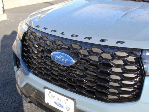 New 2026 Ford Explorer ST-Line w/ ST-Line Street Pack image 9