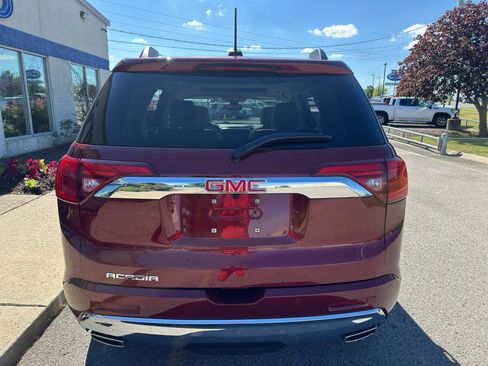 Used 2018 GMC Acadia Denali w/ Technology Package FWD image 6