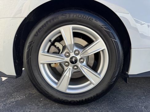 Used 2022 Ford Mustang Coupe image 13