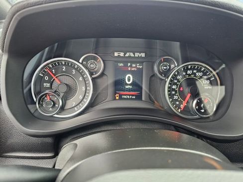 Used 2024 RAM 2500 Tradesman w/ Chrome Appearance Group image 16