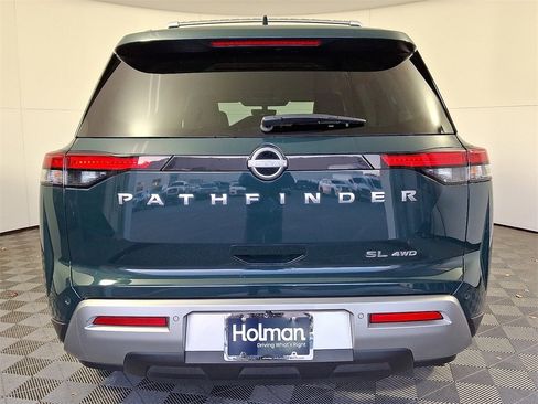 Used 2024 Nissan Pathfinder SL image 8