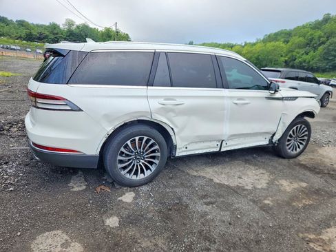 Used 2023 Lincoln Aviator AWD w/ Premium Package image 5