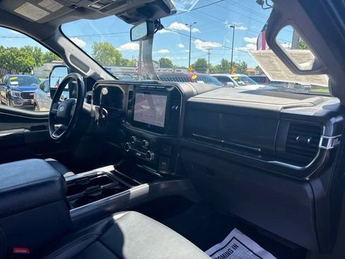 Used 2024 Ford F250 Lariat AWD/4WD image 25