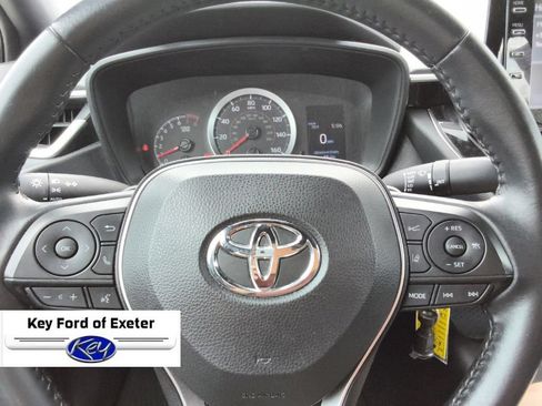 Used 2020 Toyota Corolla SE FWD image 25