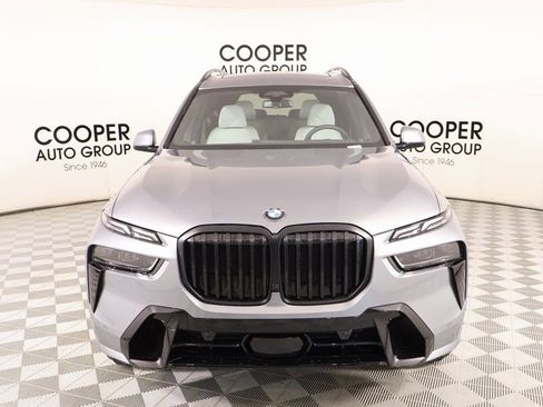New 2026 BMW X7 xDrive40i w/ M Sport Package AWD/4WD image 9