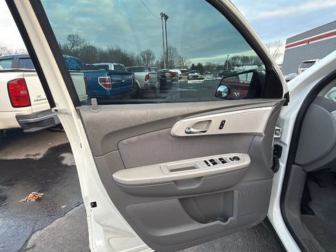 Used 2012 Chevrolet Traverse LS image 10