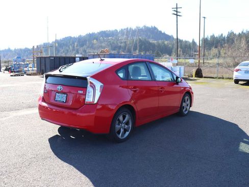 Used 2015 Toyota Prius Persona Series image 5