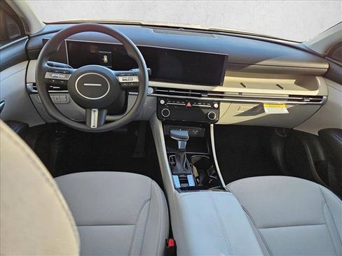 Used 2026 Hyundai Tucson SEL FWD image 9