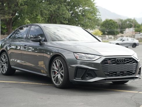 Used 2022 Audi S4 Prestige AWD/4WD image 7