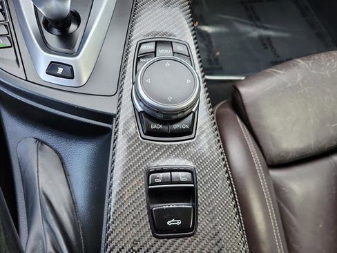 Used 2016 BMW M4 Convertible image 13