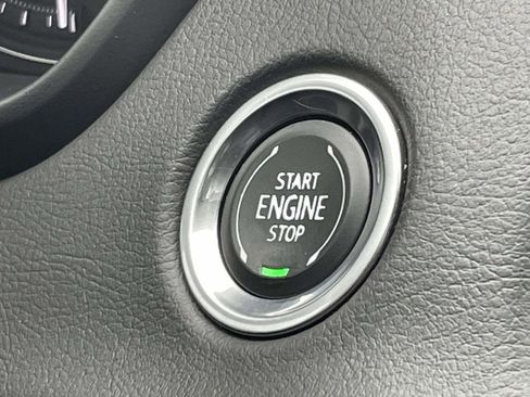 Used 2019 Cadillac XT4 Sport image 30