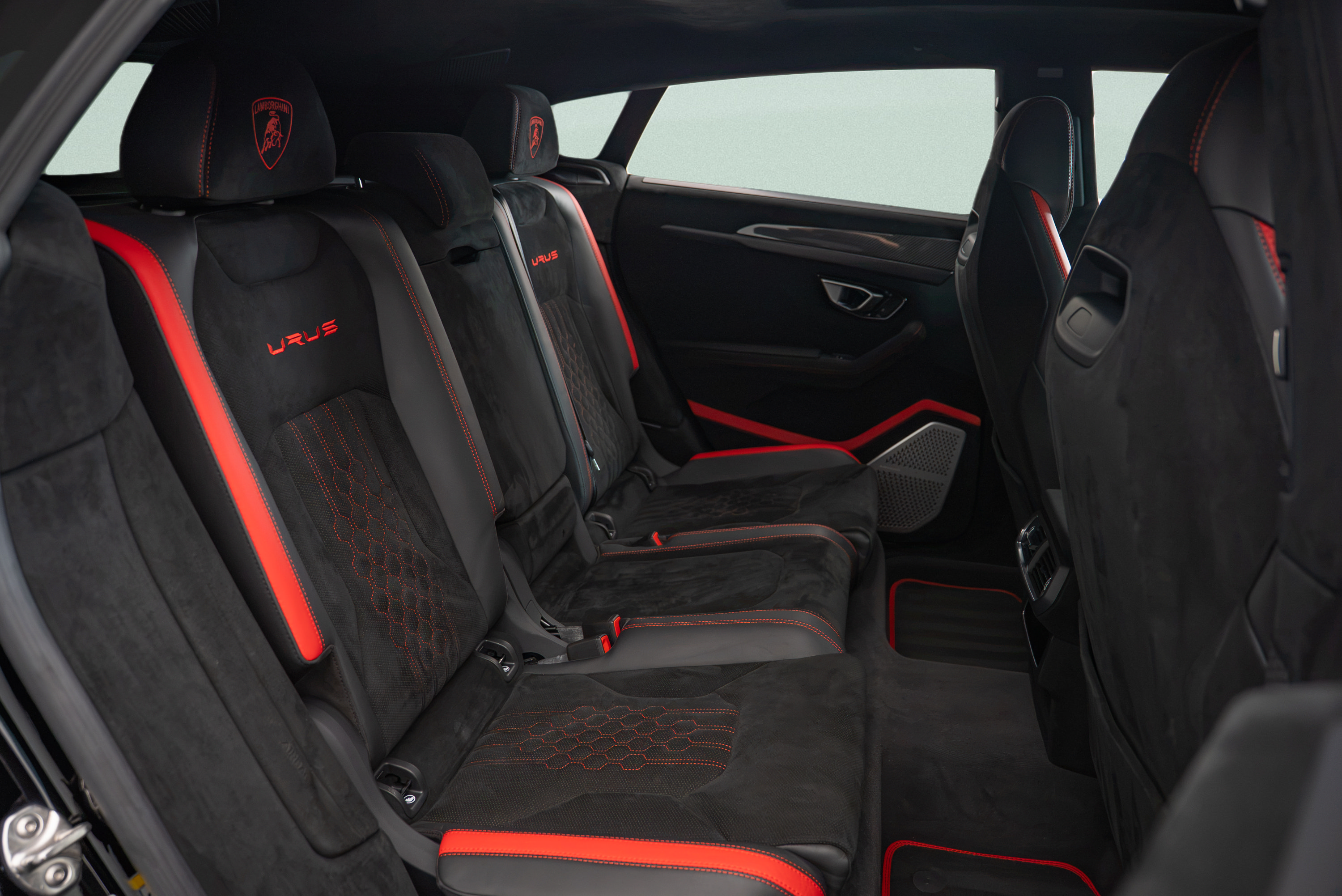 Used 2023 Lamborghini Urus Performante AWD/4WD image 12