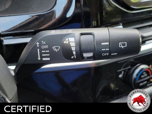 Used 2022 Nissan Pathfinder SV AWD/4WD image 31