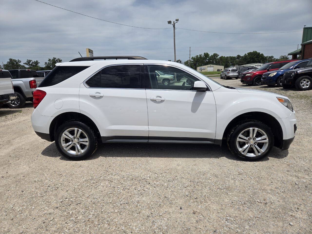 Used 2014 Chevrolet Equinox LT w/ Driver Convenience Package FWD image 2