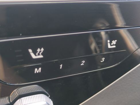 Used 2022 Mercedes-Benz C 300 Sedan image 24