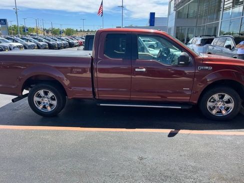 Used 2017 Ford F150 XLT w/ Equipment Group 301A Mid RWD image 6
