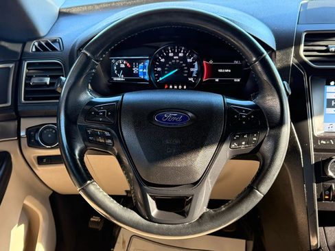 Used 2018 Ford Explorer XLT w/ Equipment Group 202A image 34