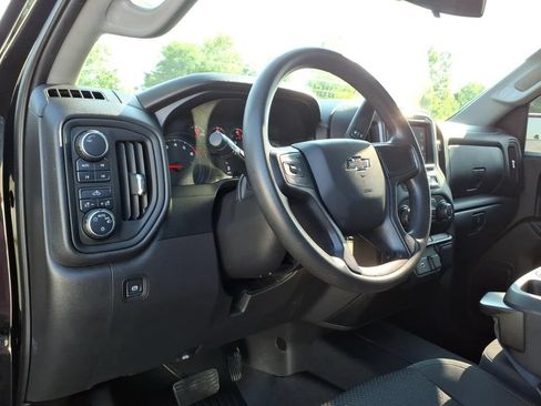 Used 2020 Chevrolet Silverado 1500 Custom Trail Boss w/ Custom Convenience Package AWD/4WD image 16