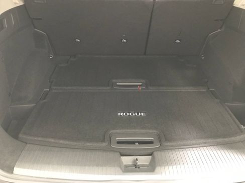 Used 2025 Nissan Rogue Platinum w/ Platinum Premium Package FWD image 25