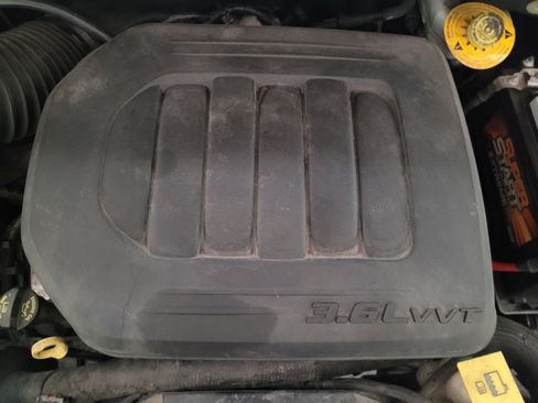 Used 2019 Dodge Grand Caravan SXT image 30