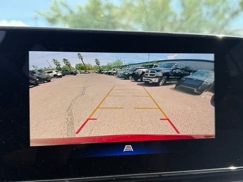 Used 2025 Chevrolet Trax LT FWD image 22