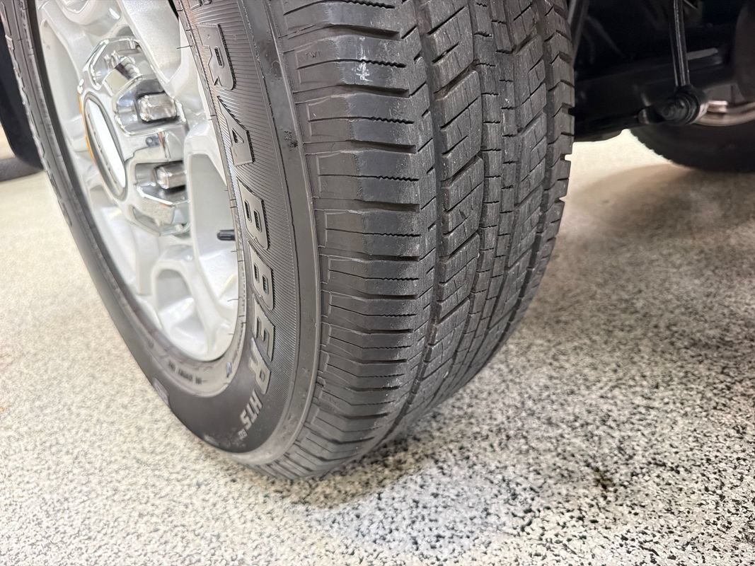 Used 2019 Ford F250 XLT w/ XLT Premium Package AWD/4WD image 50