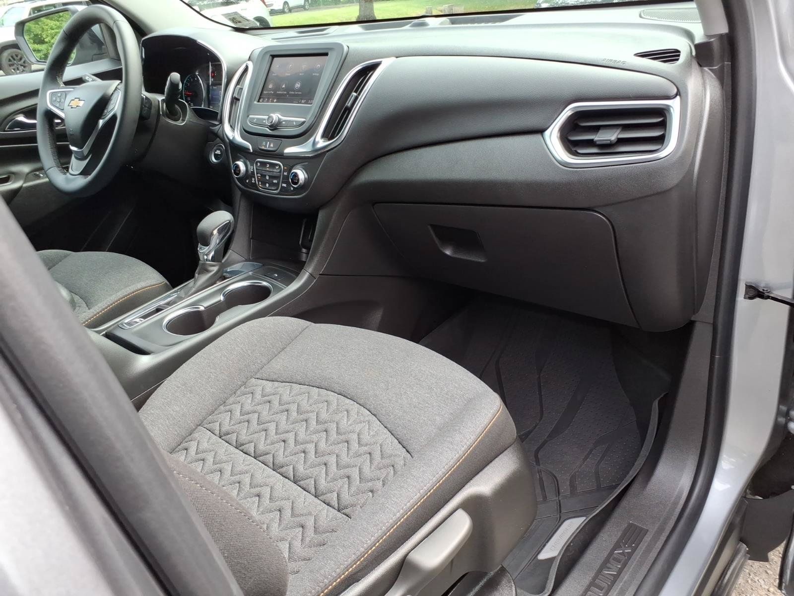 Certified 2023 Chevrolet Equinox LT FWD image 9