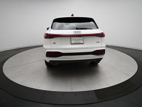 Used 2025 Audi Q5 Premium w/ Convenience Package AWD/4WD image 27