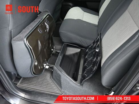 Used 2023 Toyota Tacoma TRD Off-Road image 27