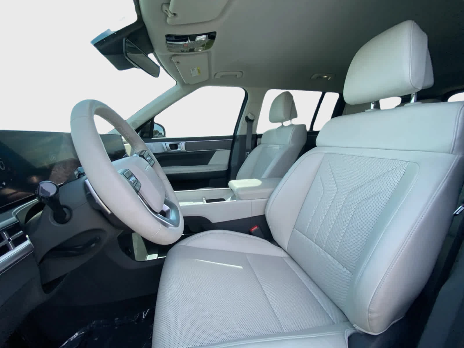 Used 2026 Hyundai Santa Fe SEL FWD image 11