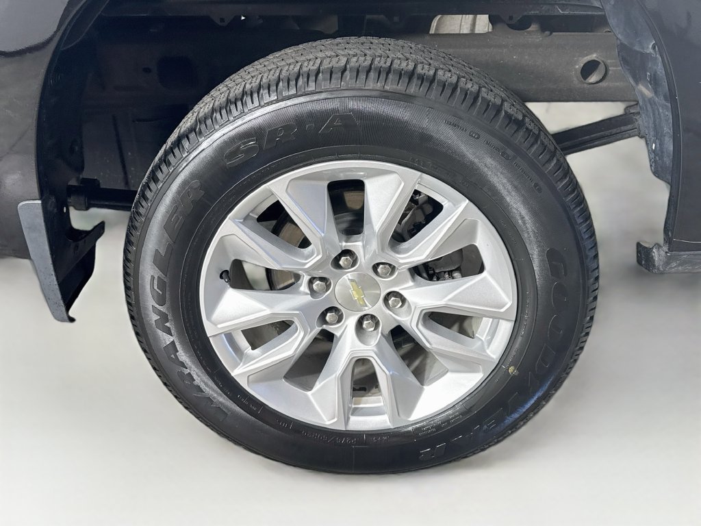 Used 2020 Chevrolet Silverado 1500 Custom w/ Custom Value Package RWD image 30