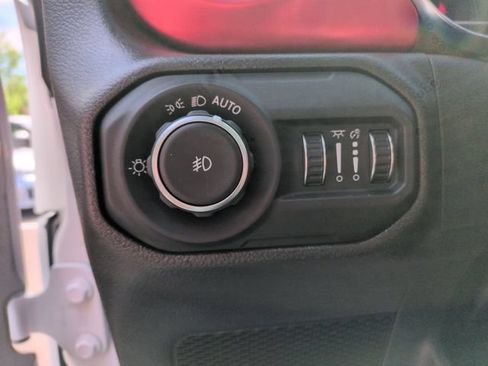 Used 2022 Jeep Wrangler Unlimited Rubicon w/ Dual Top Group AWD/4WD image 29