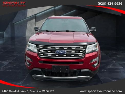 Used 2017 Ford Explorer XLT w/ Equipment Group 201A AWD/4WD image 4