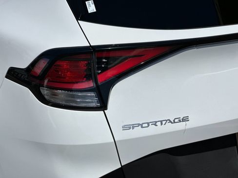 Certified 2023 Kia Sportage X-Pro AWD/4WD image 37