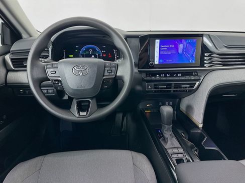 Used 2026 Toyota Camry LE FWD image 22