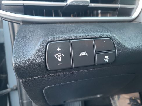 Used 2021 Hyundai Elantra SEL w/ Convenience + Premium Package image 22