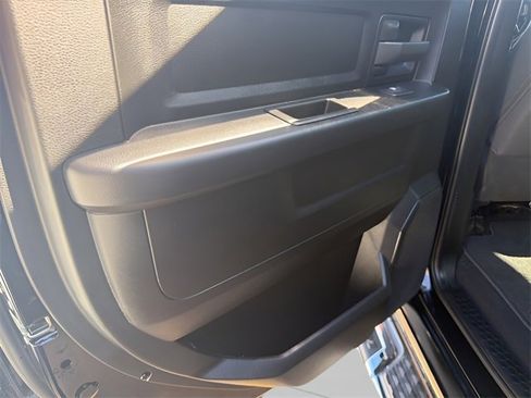 Used 2024 RAM 3500 Tradesman w/ Chrome Appearance Group image 10