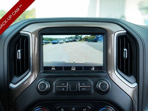 Used 2021 Chevrolet Silverado 1500 High Country AWD/4WD image 11